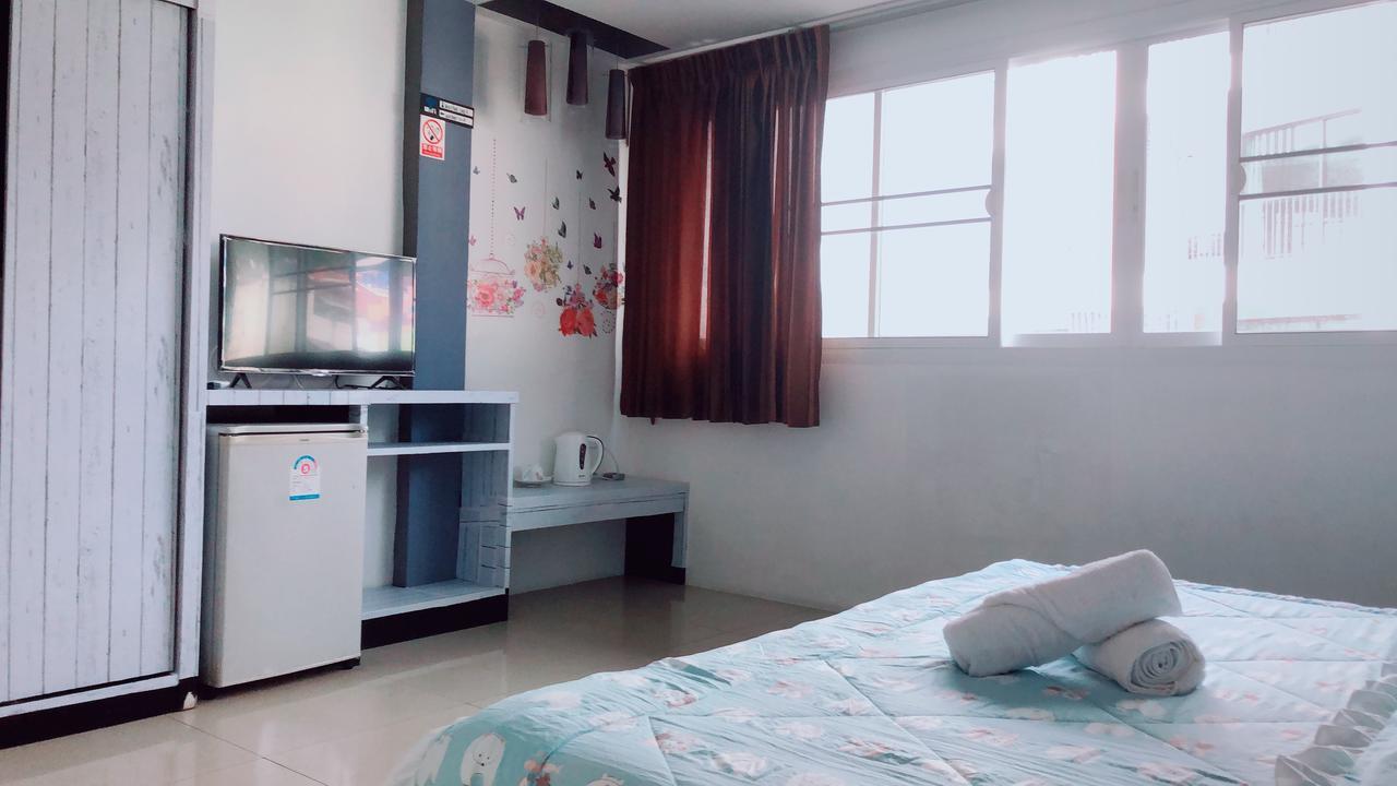 Wechat Inn Patong Exteriör bild