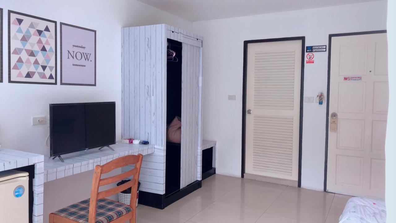 Wechat Inn Patong Exteriör bild