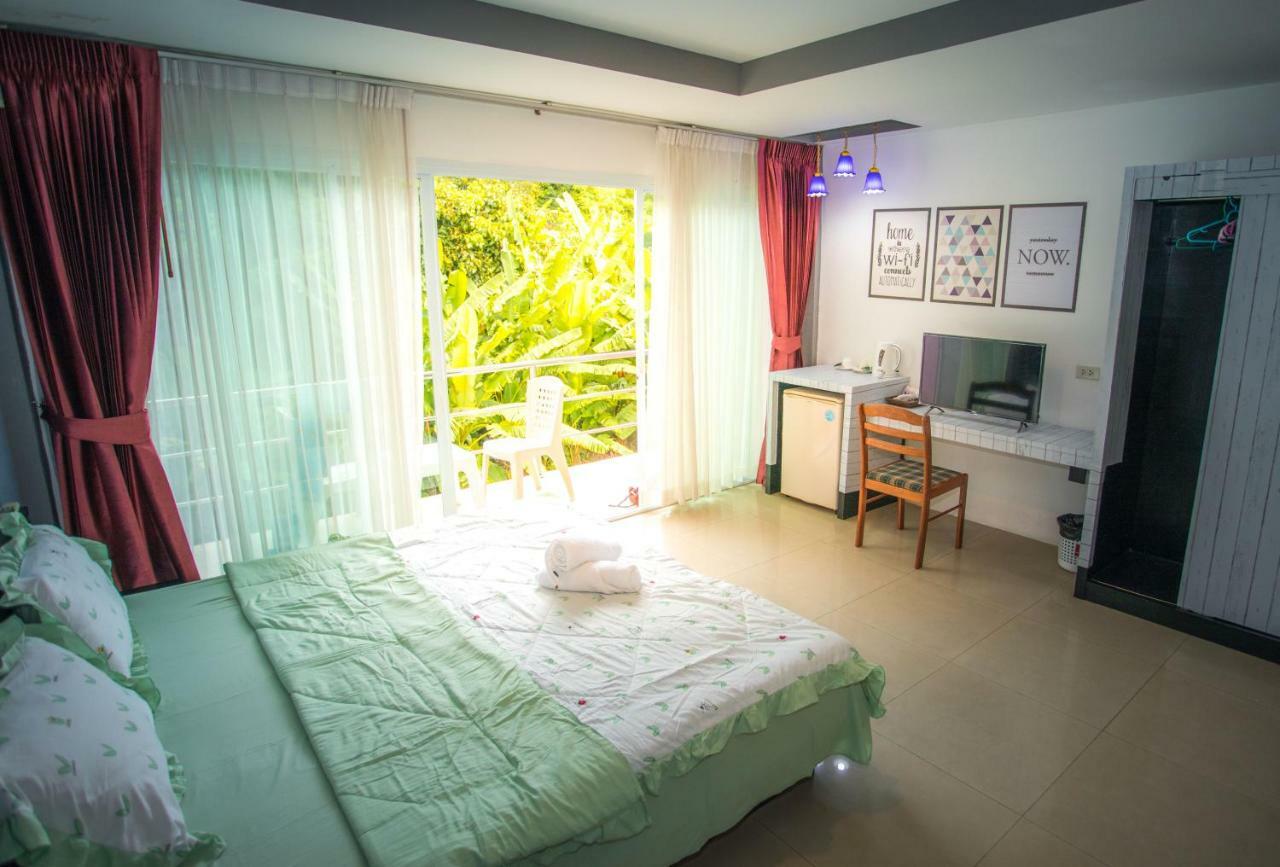 Wechat Inn Patong Exteriör bild