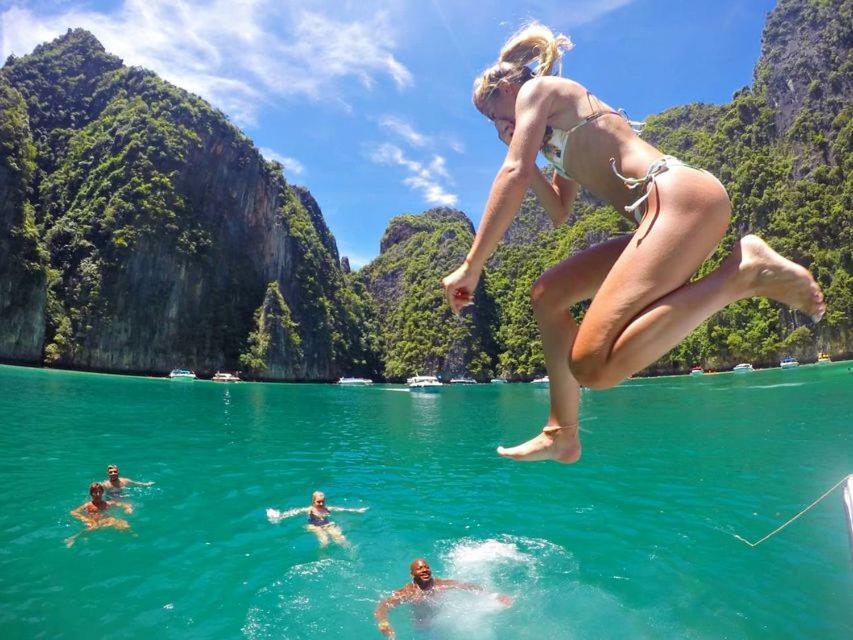 Wechat Inn Patong Exteriör bild